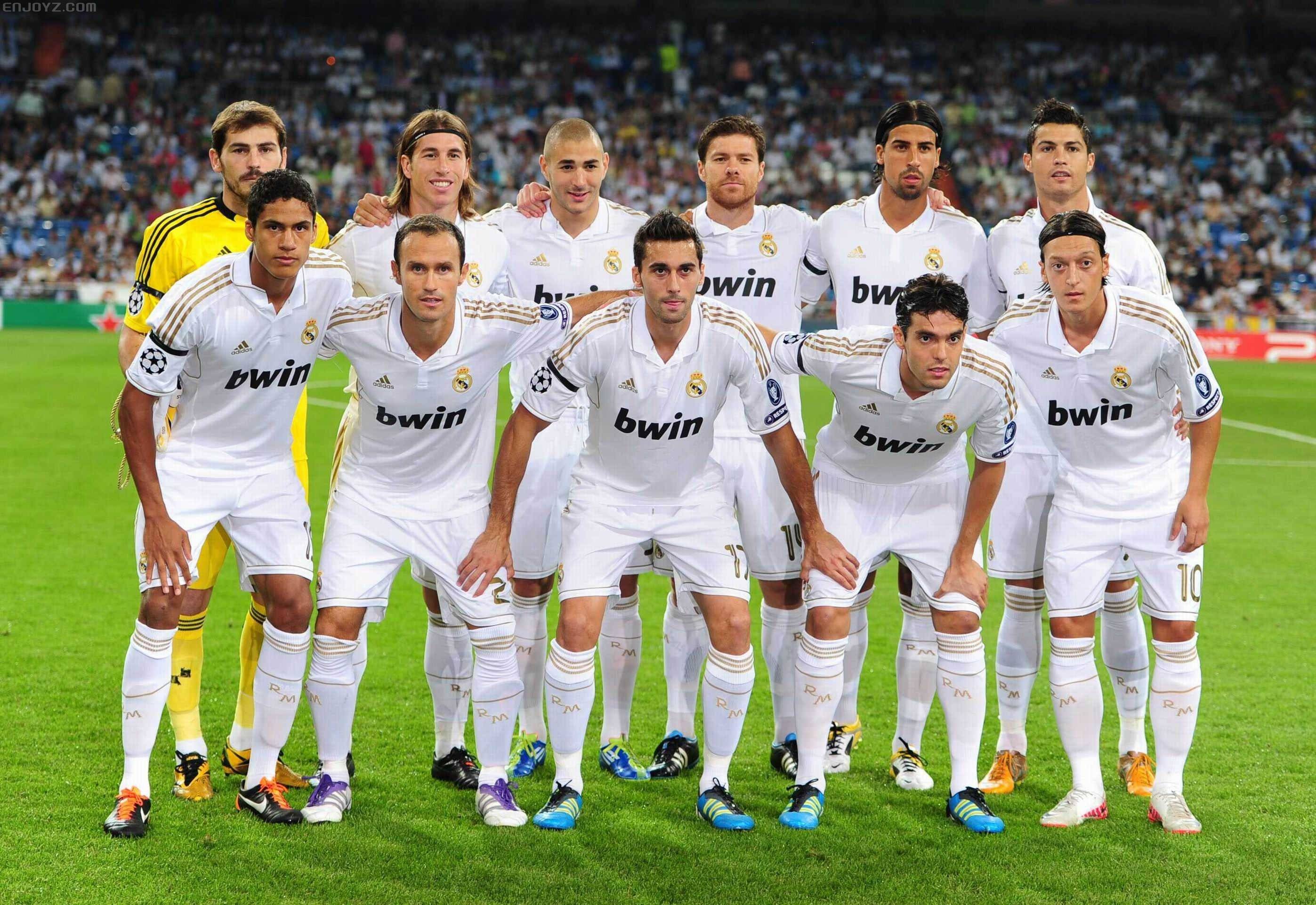 意甲战报：伊萨克森、厄德高破门，十人拉齐奥1-1博洛尼亚（意甲综述：十人拉齐奥1-1战平博洛尼亚，伊萨克森与厄德高相继破门）