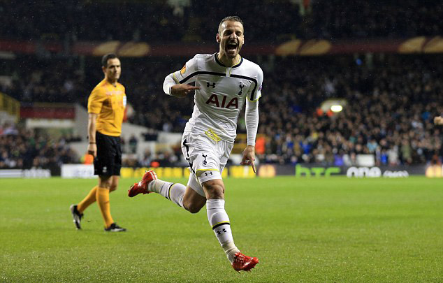 埃雷拉：阿根廷德比氛围独一无二，超过了双红会、曼市等德比（埃雷拉直言阿根廷德比氛围无可比拟，强过双红会与曼市德比）