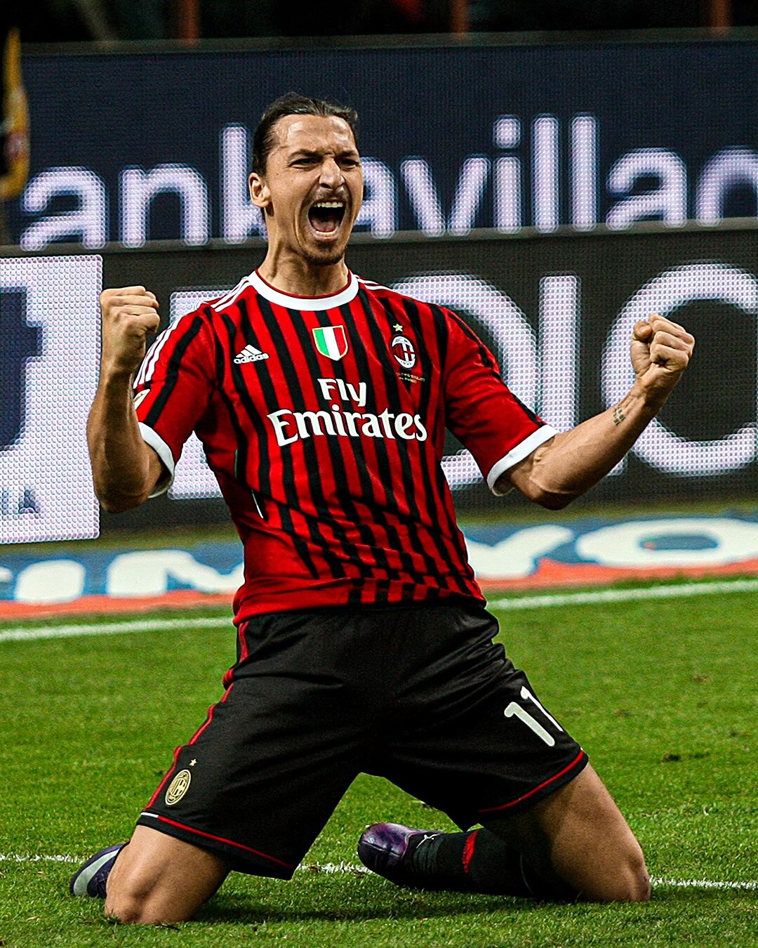 英超首次助攻，吉滕斯本赛季各项赛事助攻数为切尔西队内最多（英超处子助攻！吉滕斯本季各项助攻数领跑切尔西）